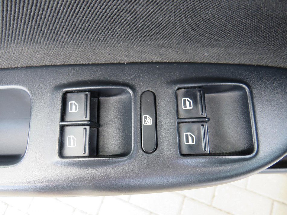 Škoda Octavia II 1.6 TDi Ambiente