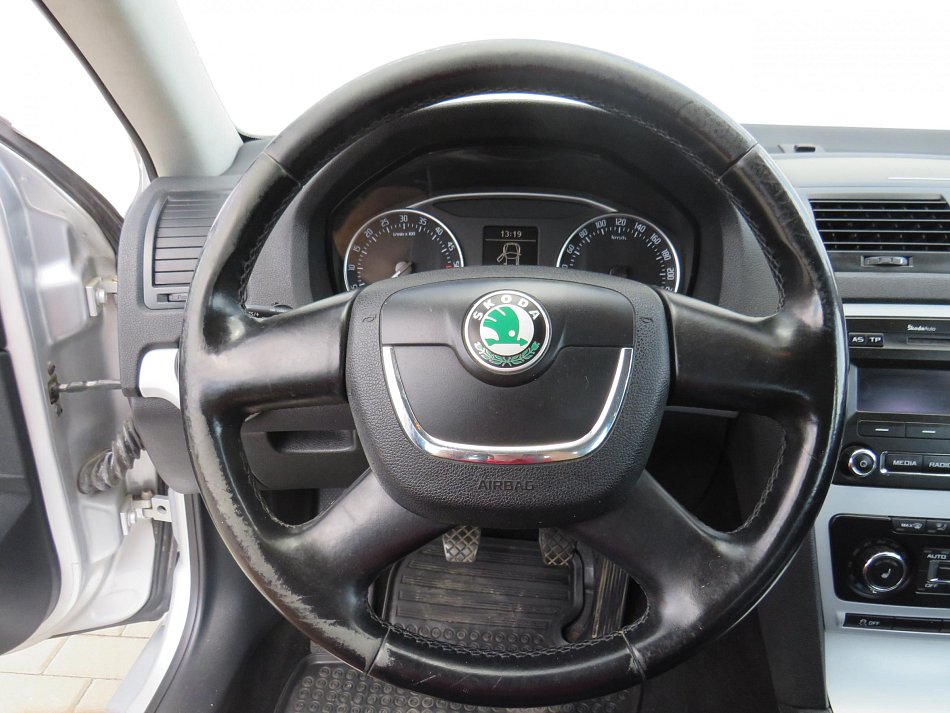 Škoda Octavia II 1.6 TDi Ambiente