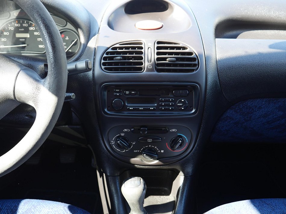 Peugeot 206 1.1 i 