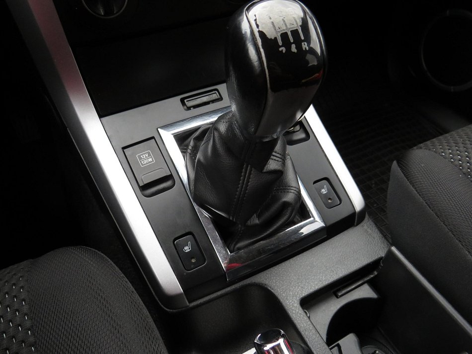 Suzuki Grand Vitara 2.4i  4x4, LPG