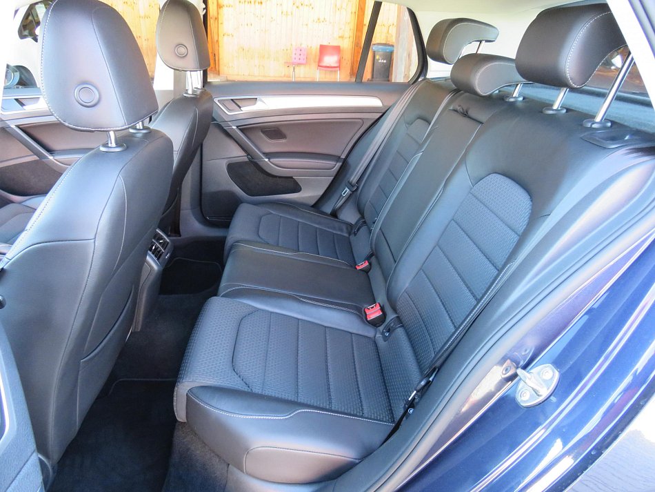 Volkswagen Golf 1.4 R-line