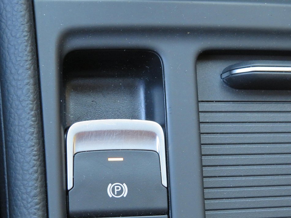 Volkswagen Golf 1.4 R-line