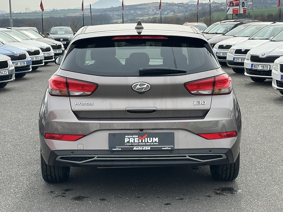Hyundai I30 1.5 T-GDi Family