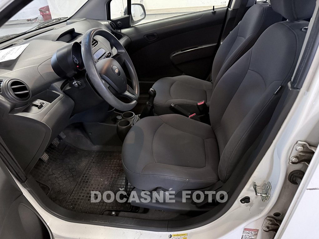 Chevrolet Spark 1.0i 