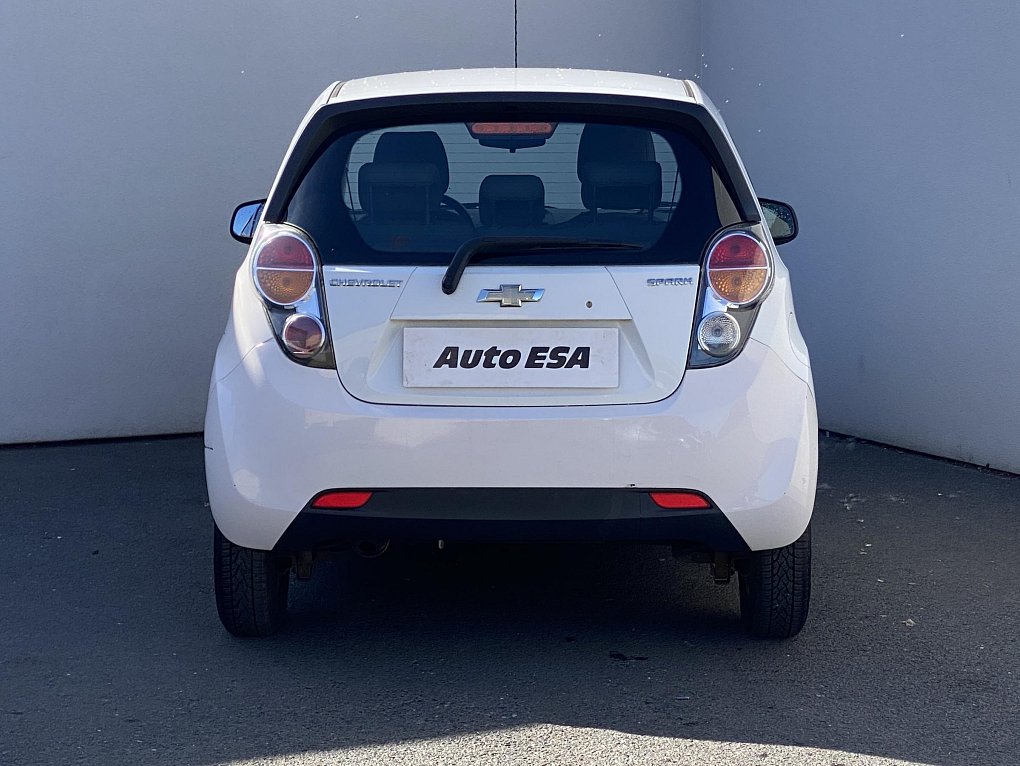 Chevrolet Spark 1.0i 