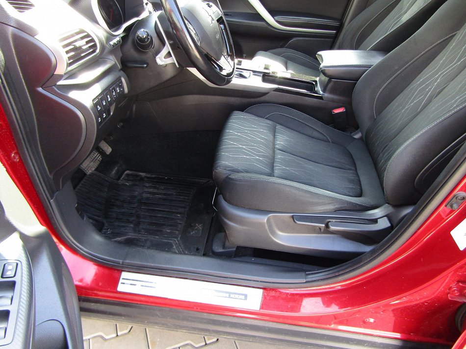 Mitsubishi Eclipse Cross 1.5 T- MIVEC  4x4