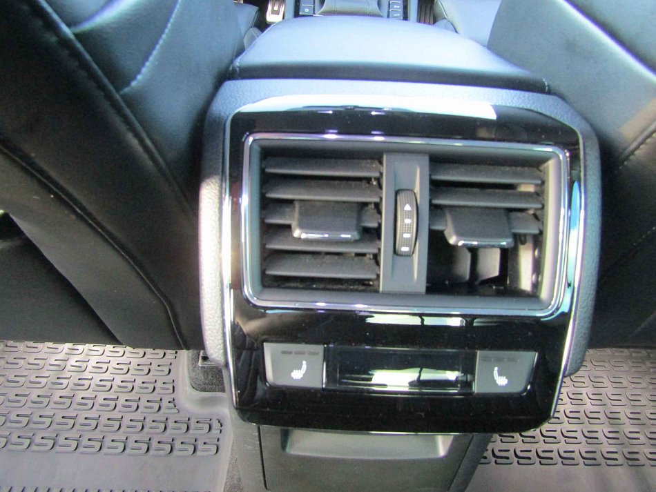 Škoda Superb III 2.0 TDi 