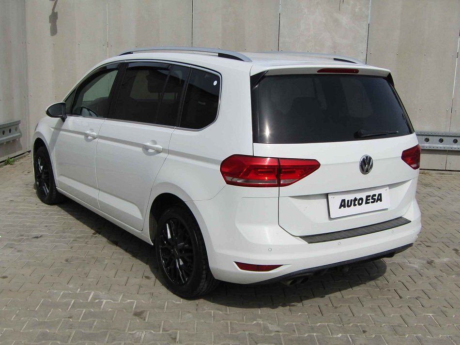 Volkswagen Touran 2.0 TDi 