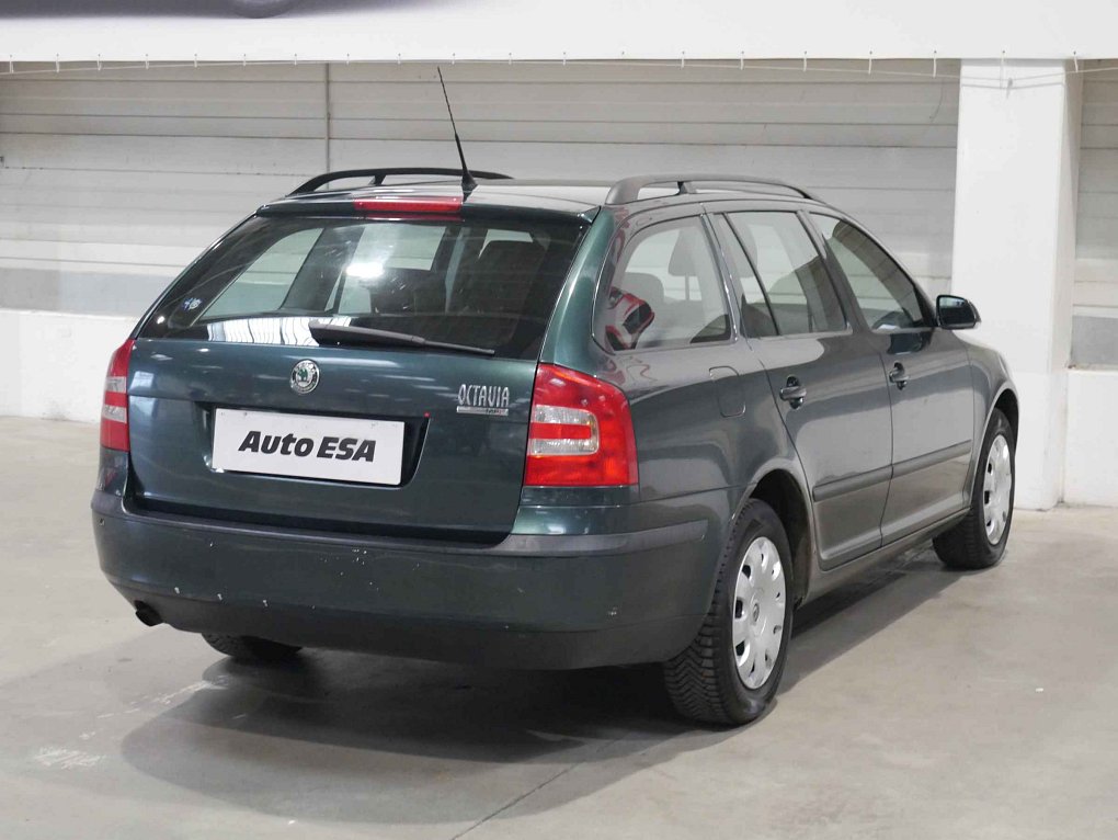 Škoda Octavia II 1.6i Ambiente