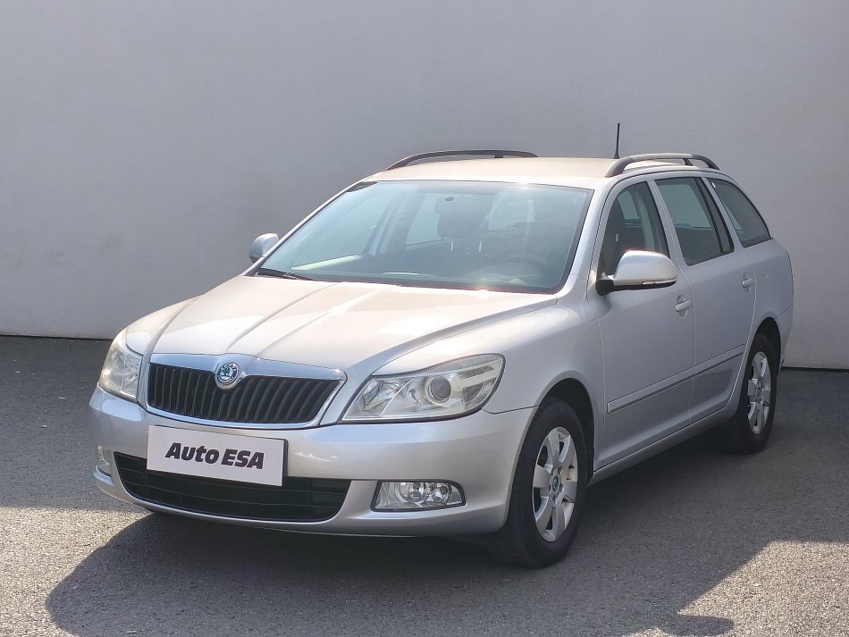 Škoda Octavia II 2.0TDi Elegance