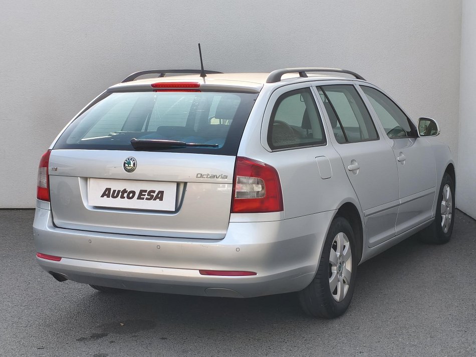Škoda Octavia II 2.0TDi Elegance