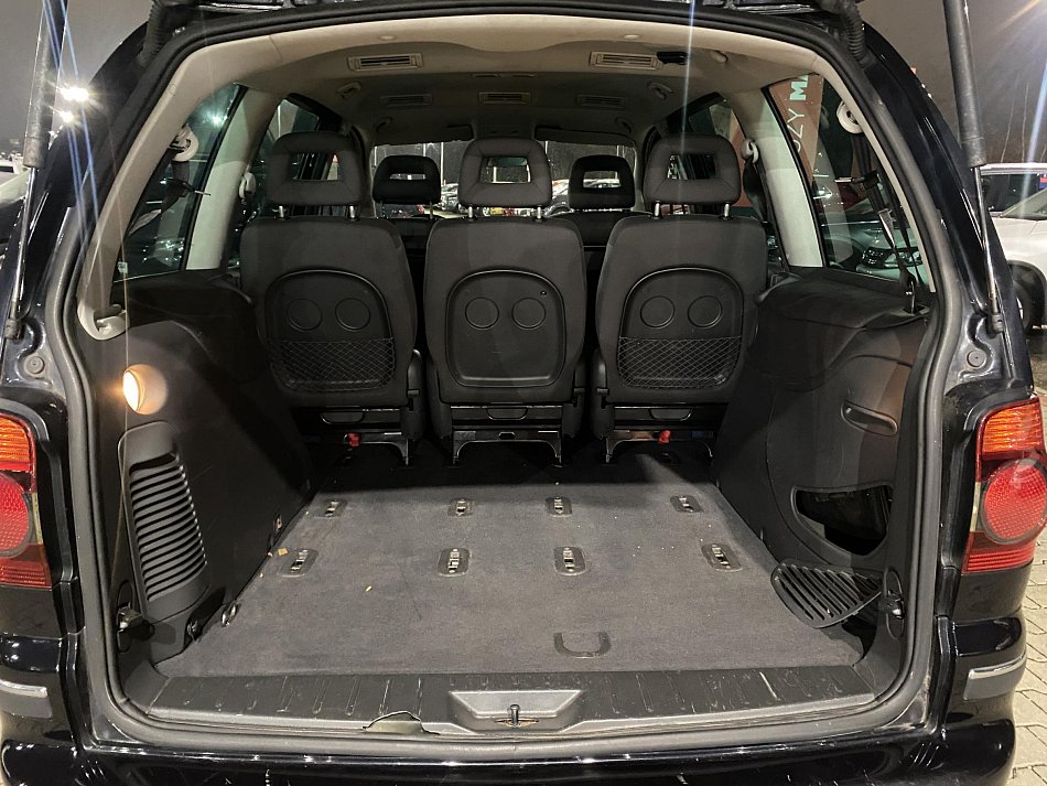 Volkswagen Sharan 2.0 i United