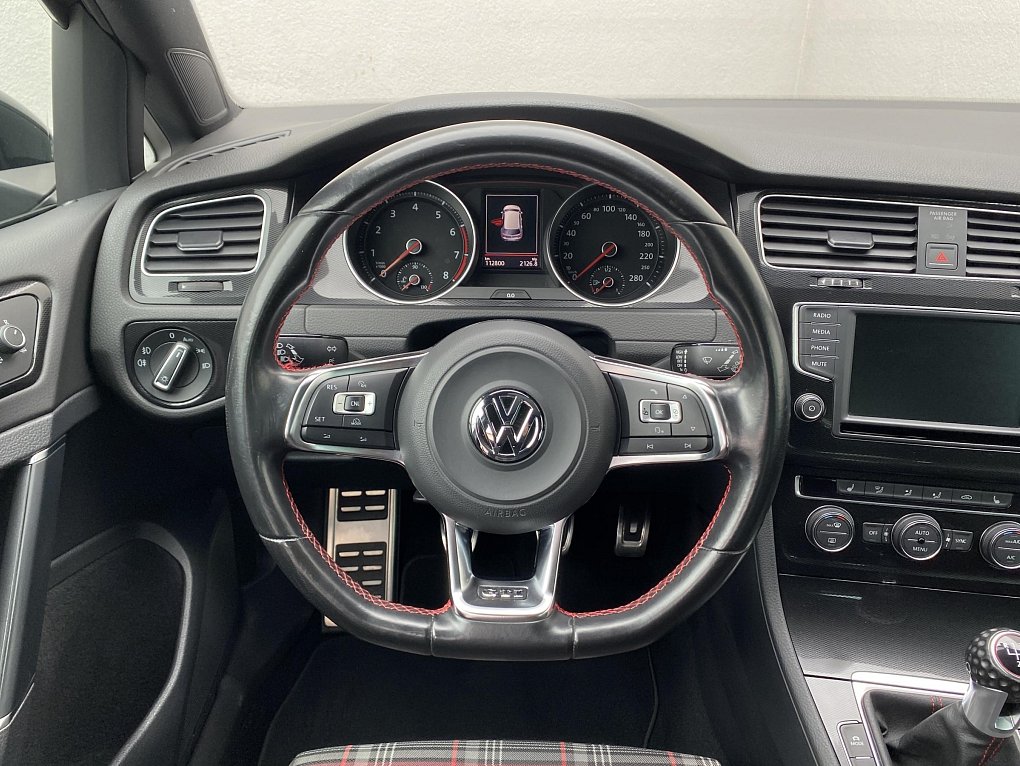 Volkswagen Golf 2.0 TSi GTi Performance
