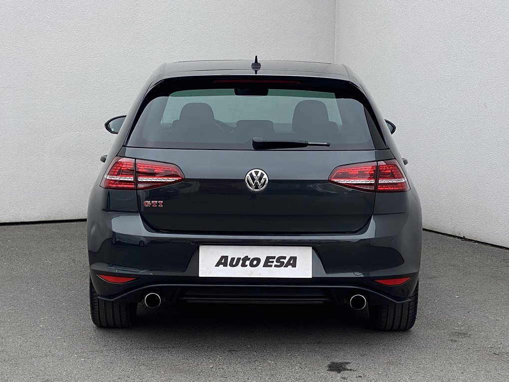 Volkswagen Golf 2.0 TSi GTi Performance
