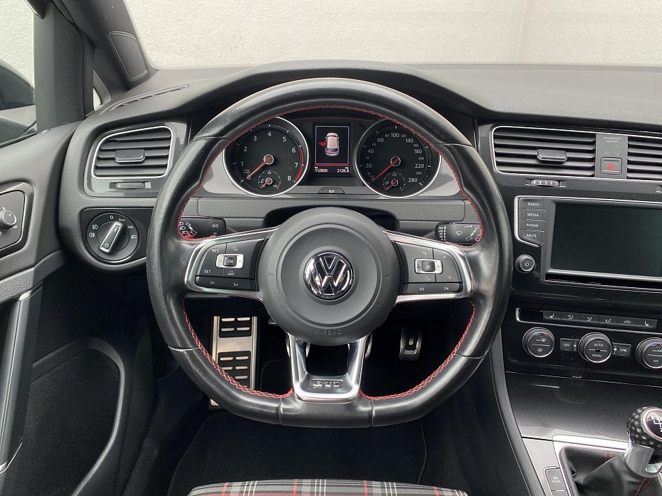 Volkswagen Golf 2.0 TSi GTi Performance
