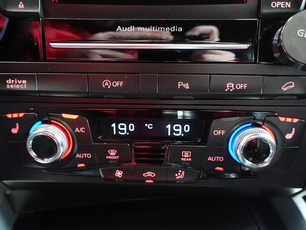 Audi SQ5 3.0V6TDi  Quattro