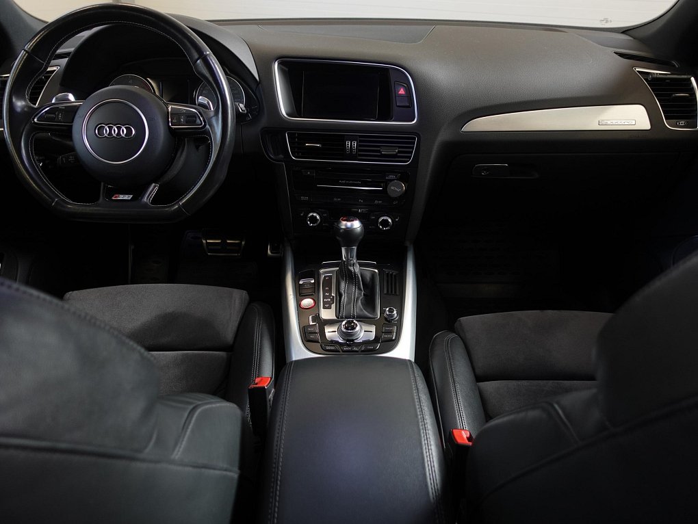 Audi SQ5 3.0V6TDi  Quattro