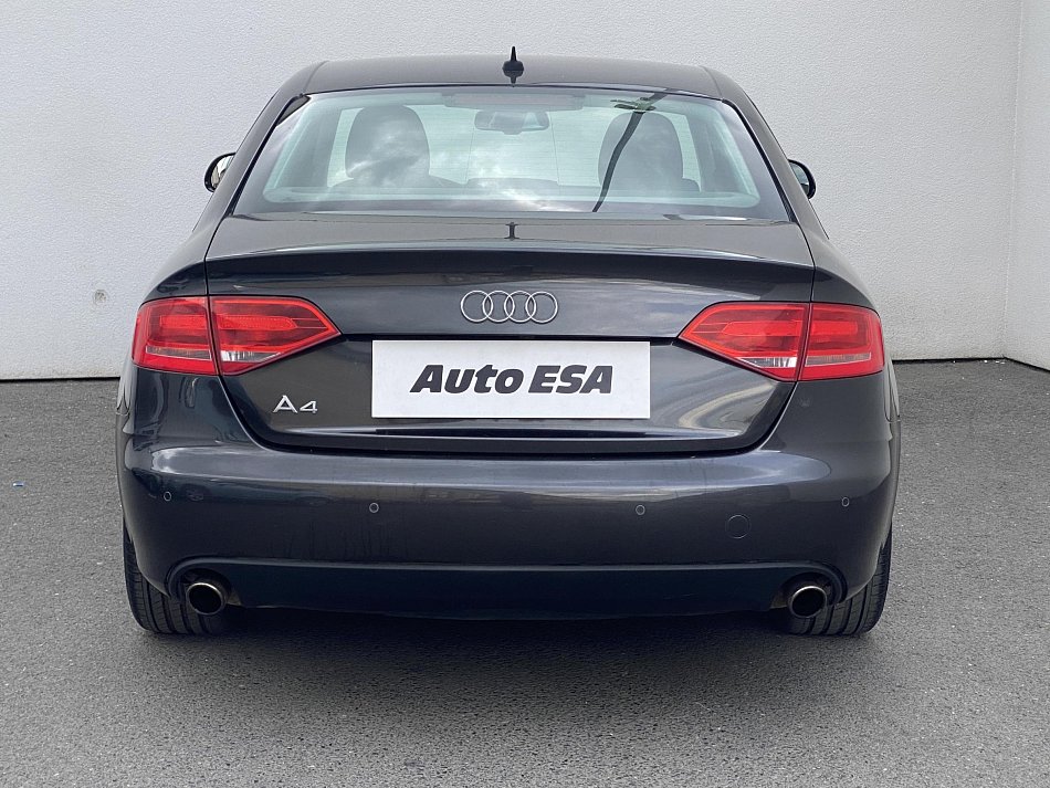 Audi A4 3.2FSI  Quattro