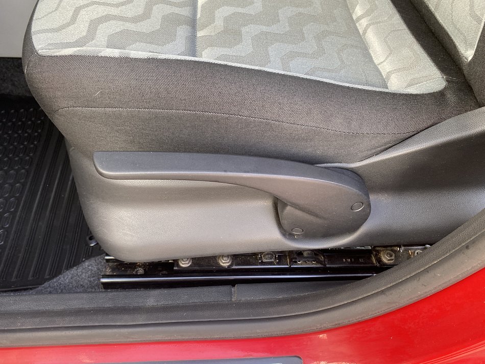 Škoda Fabia II 1.2 HTP Ambiente