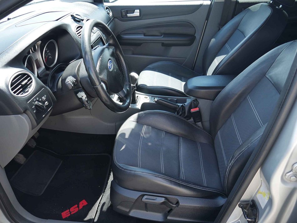 Ford Focus 2.0i 