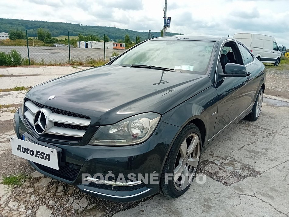 Mercedes-Benz Třída C 2.2CDi  C220