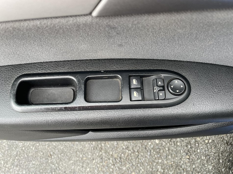 Peugeot 407 1.6 HDi  SW