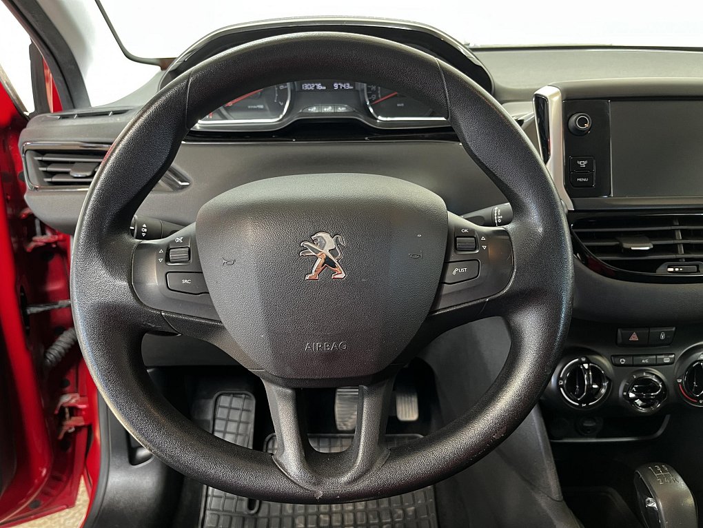 Peugeot 208 1.0i 