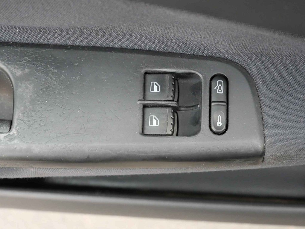Škoda Octavia 1.6 i Tour