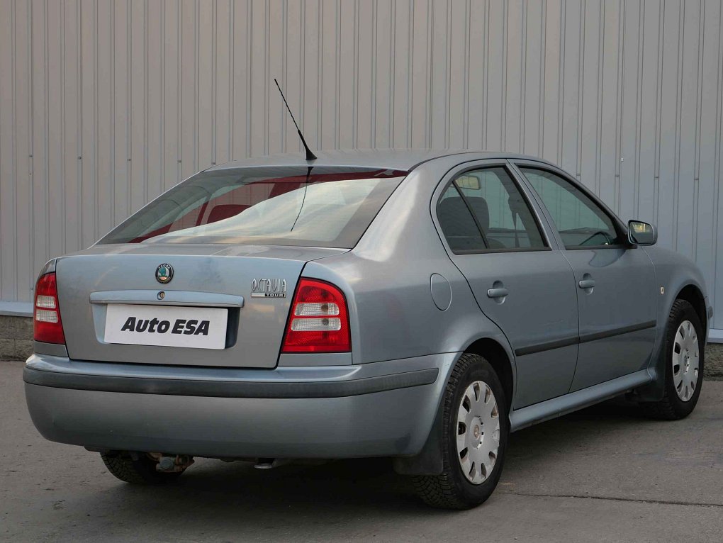 Škoda Octavia 1.6 i Tour