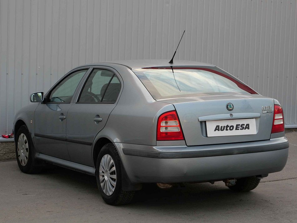 Škoda Octavia 1.6 i Tour