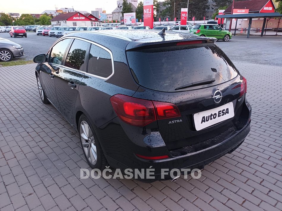 Opel Astra 2.0CDTi 