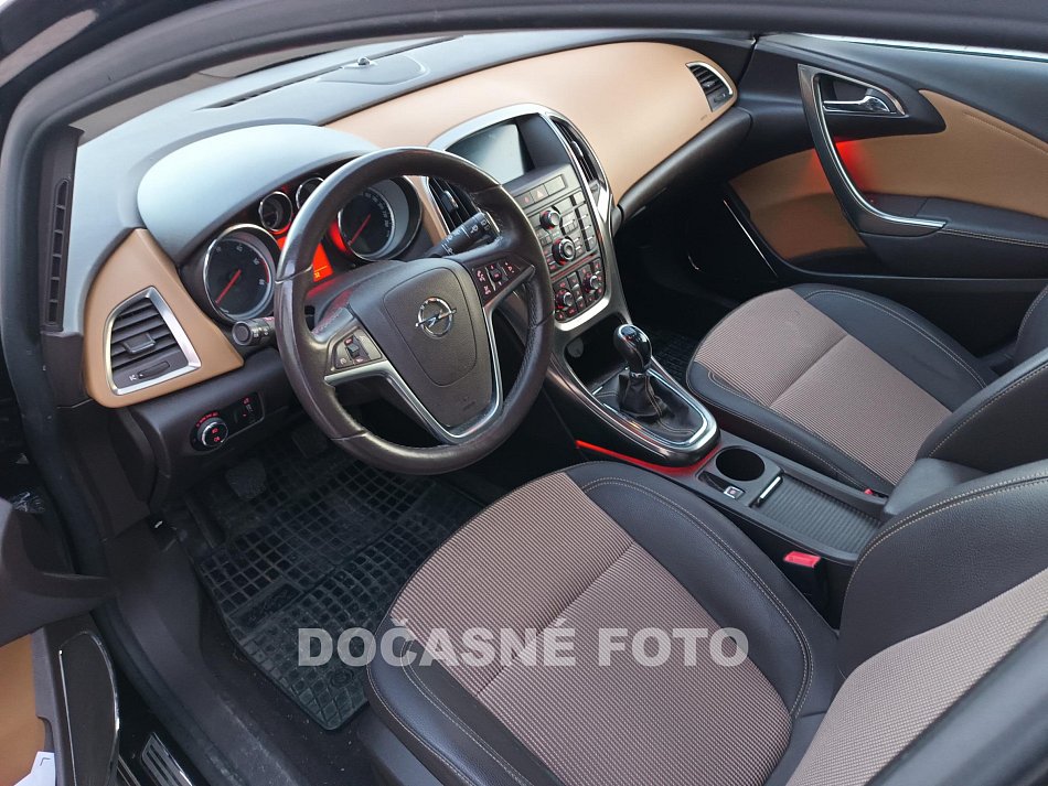 Opel Astra 2.0CDTi 