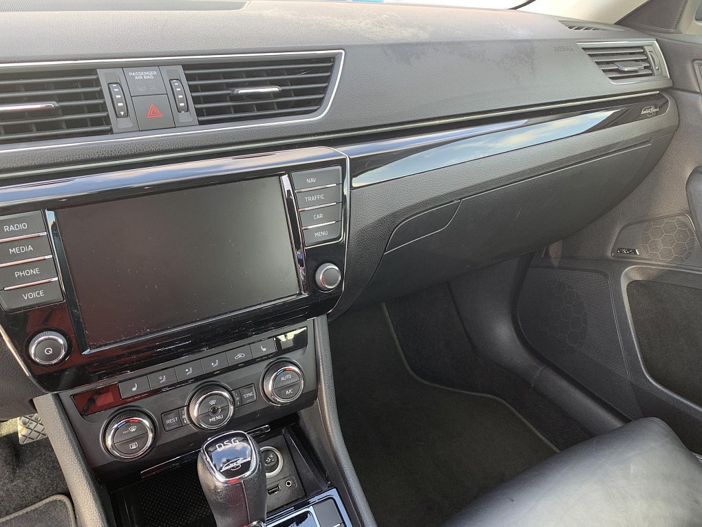 Škoda Superb III 1.8 TSi L&K