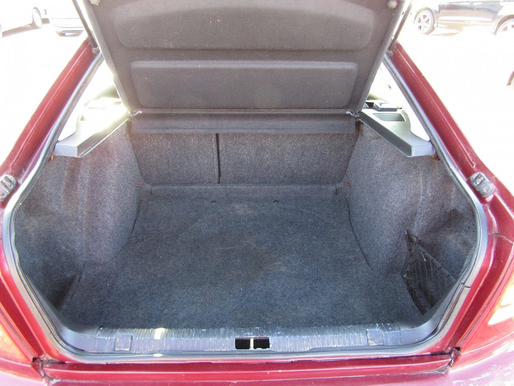 Škoda Octavia 1.6 i 