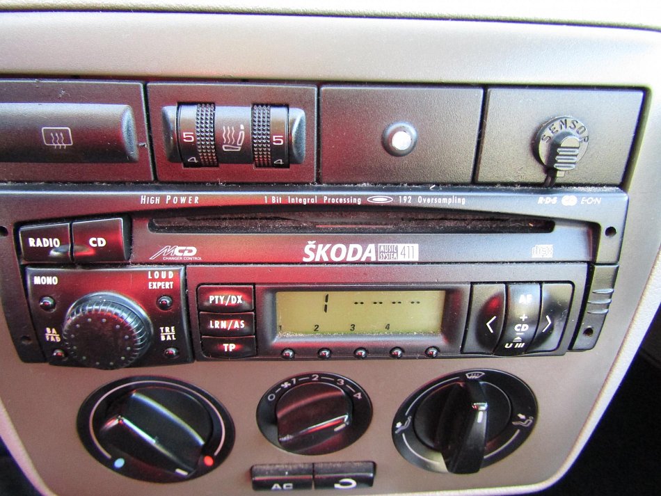 Škoda Octavia 1.6 i 