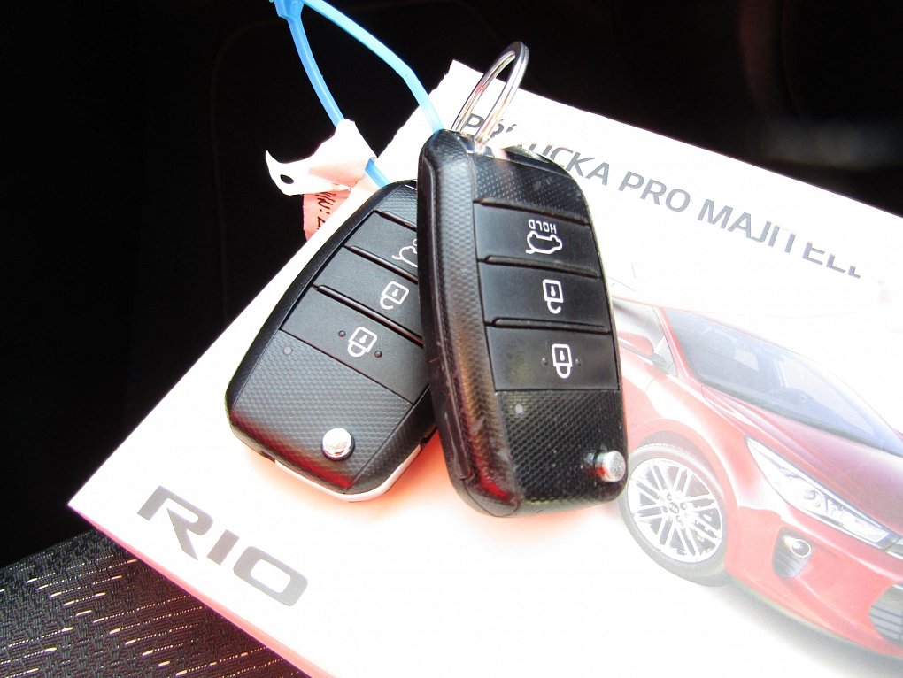 Kia Rio 1.2i 
