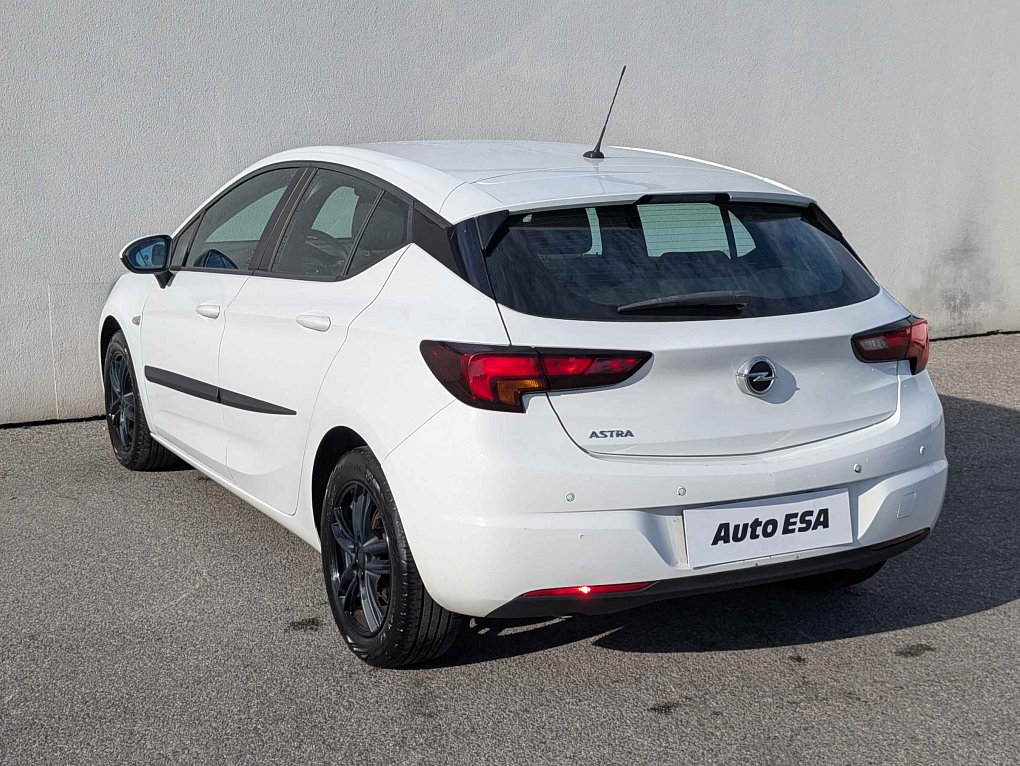 Opel Astra 1.2 T 