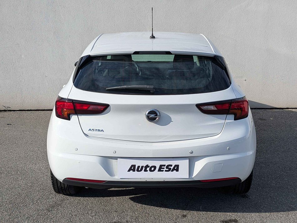 Opel Astra 1.2 T 