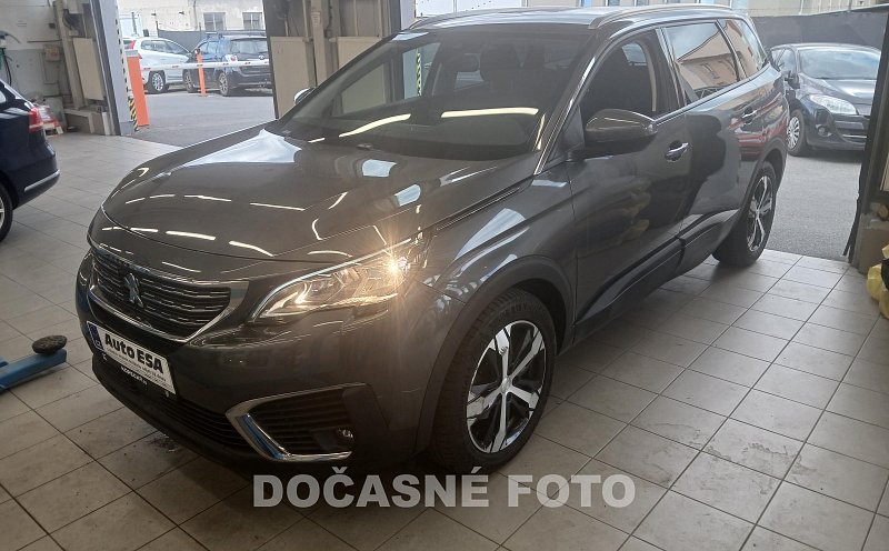 Peugeot 5008 1.5 HDi  7míst