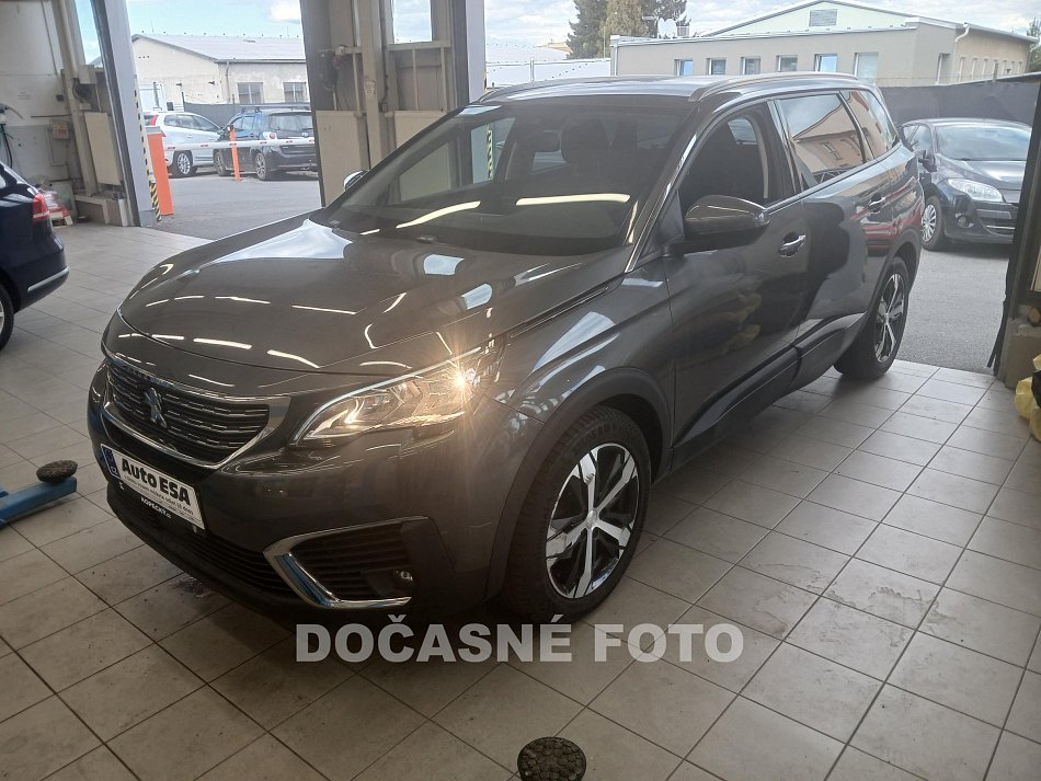 Peugeot 5008 1.5 HDi  7míst