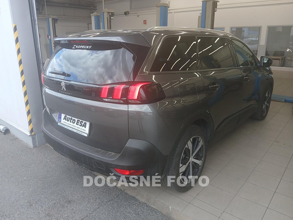 Peugeot 5008 1.5 HDi  7míst