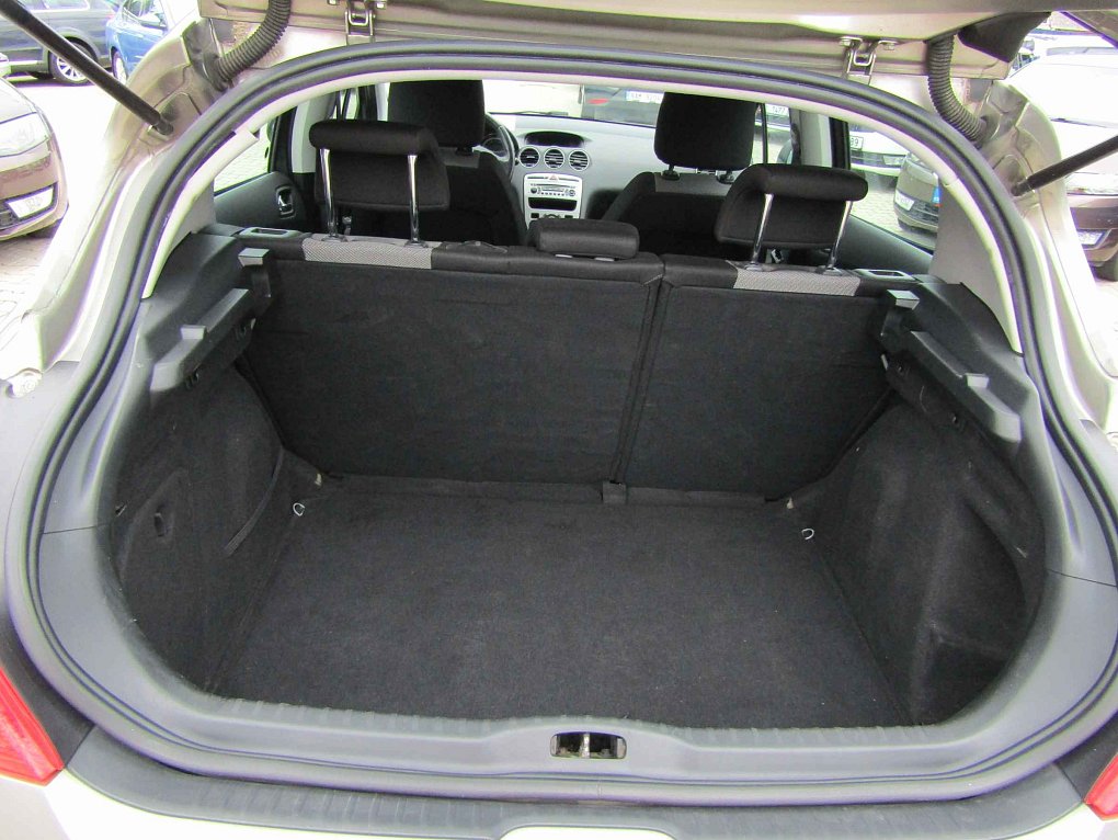 Peugeot 308 1.6 HDI 