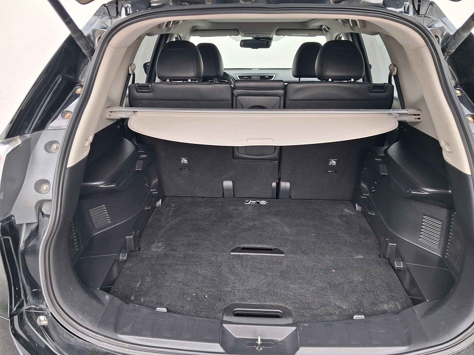 Nissan X-Trail 1.6dCi Tekna 4x4