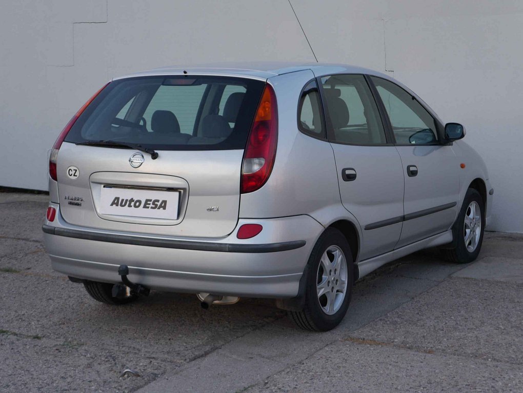 Nissan Almera Tino 2.2 dCi 