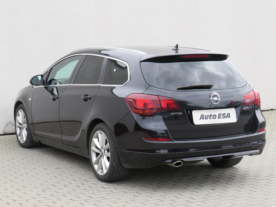 Opel Astra 2.0CDTi 