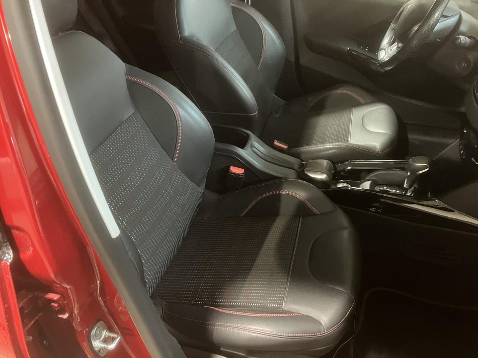 Peugeot 2008 1.2PT GT Line