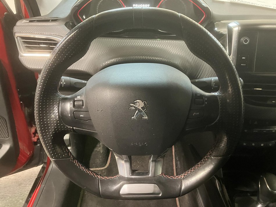 Peugeot 2008 1.2PT GT Line