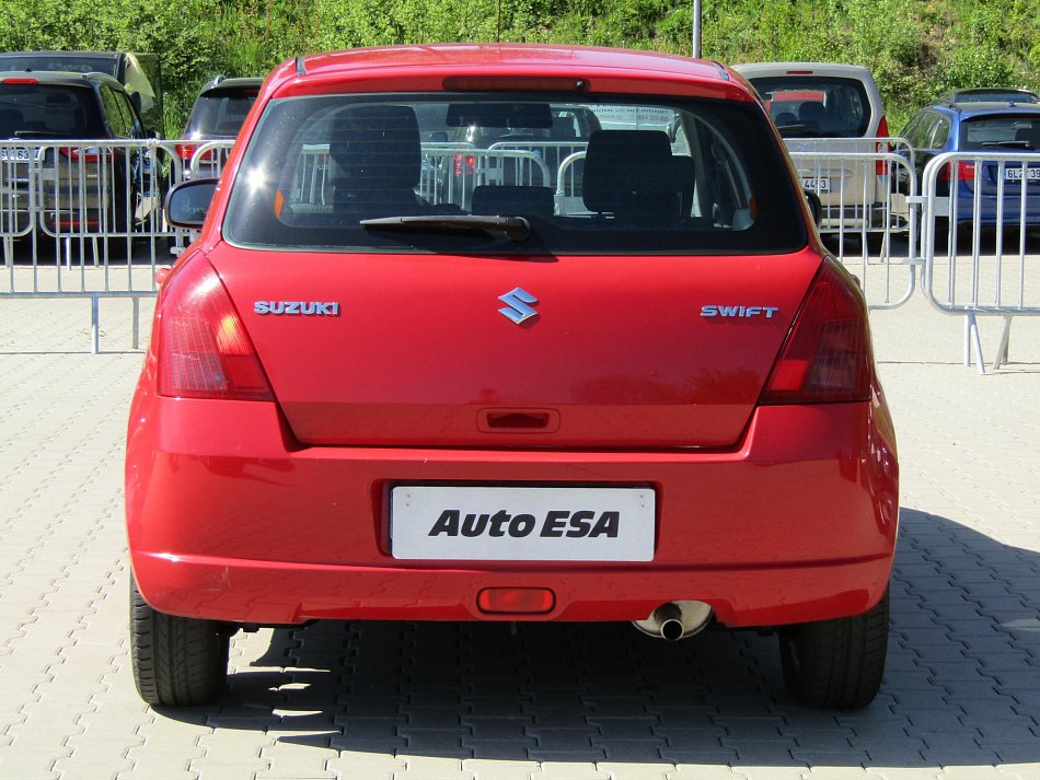 Suzuki Swift 1.3i 