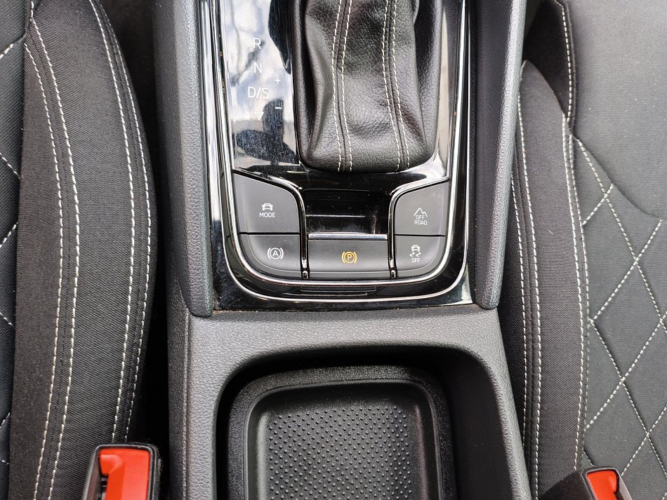 Škoda Karoq 2.0 TSi SportLine 4X4