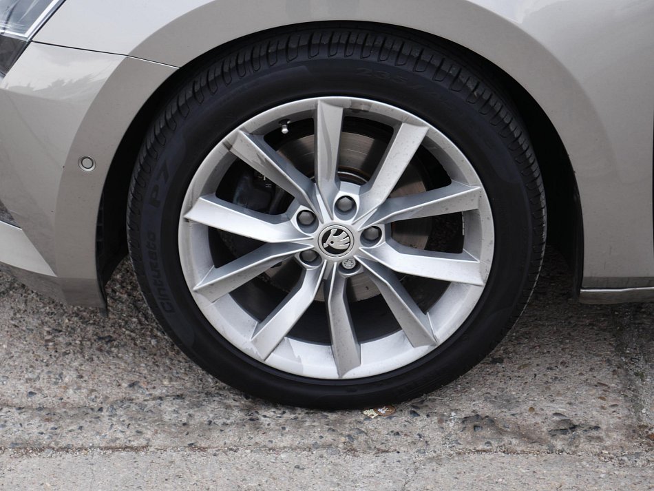 Škoda Superb III 1.4 TSi 